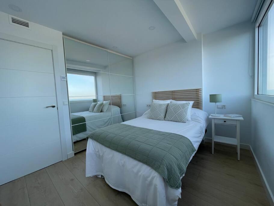 Apartamento Sunset Con Vistas Playa De Los Locos ซวนเซส ภายนอก รูปภาพ